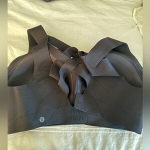 LULU LEMON SPORTS BRA